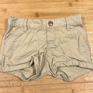 Toddler beige shorts